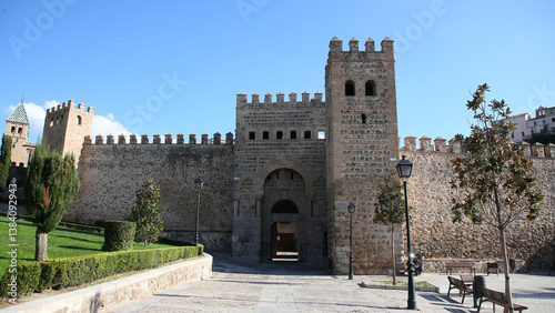 Puerta Antigua de Bisagra o de Alfonso VI, Toledo, España