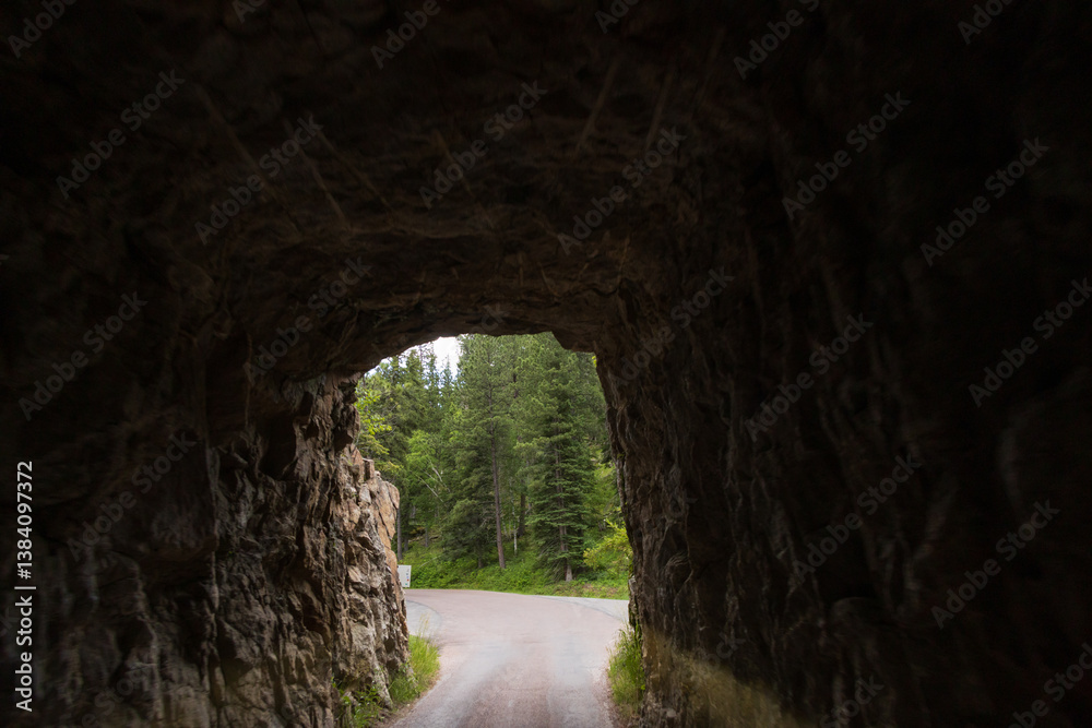 Obraz premium Tunnel through a mountain