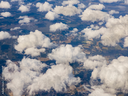 Obraz na płótnie High altitude photograph of sky, clouds and landscape w salonie