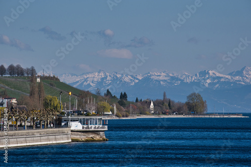 Bodensee bei Meersburg, mit Sturmwarnungsignal