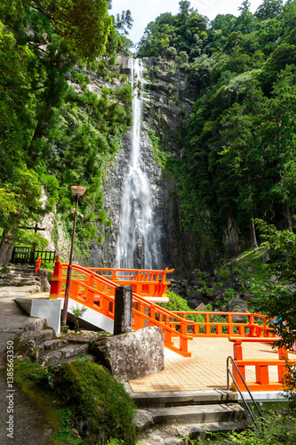 Obraz na płótnie Hiro Jinja Shrine at Nachi Waterfall is Japan's tallest waterfall, This waterfall is part of the Sacred Sites and Pilgrimage Routes in the Kii Mountain Range w salonie