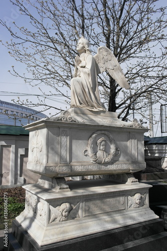 statue, sculpture, monument, architecture, history, city, old, cemetery