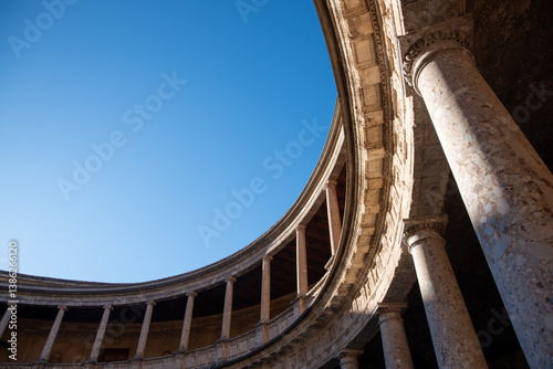 hermosas postales de la alhambra y el palacio de Carlos V en Granada, Andalucía, España, donde se puede apreciar antiguas construcciones y una belleza única. photo