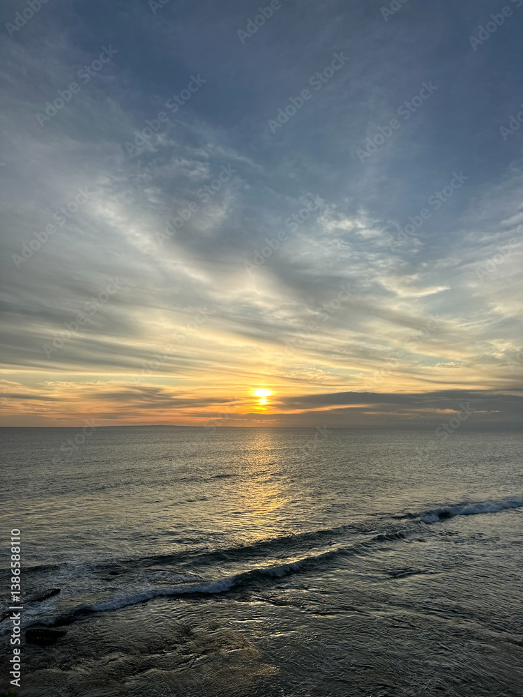 Obraz premium sunset over the sea