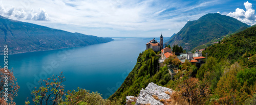 Obraz na płótnie Lake Garda (Lago di Garda) with famous pilgrimage church Madonna di Montecastello high above in the mountains near Tignale in Italy w salonie