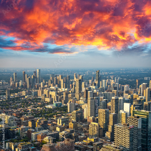 Canvas Print Breathtaking sunset aerial shot of Toronto skyscrapers and CN Tower from above