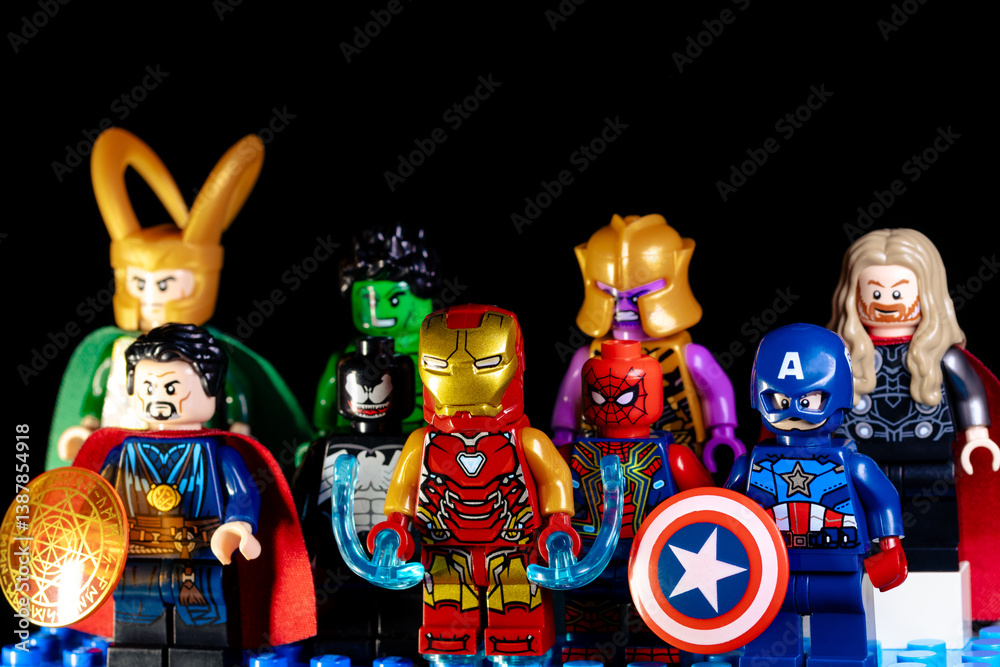 Obraz premium LEGO Marvel Avengers. Doctor Strange, Venom, Iron Man, Spider Man, Captain America, Loki, Hulk, Thanos and Thor on black background