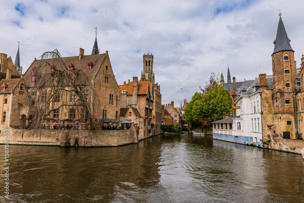 Naklejka premium Quai du Rosaire à Bruges appelée la Venise du Nord