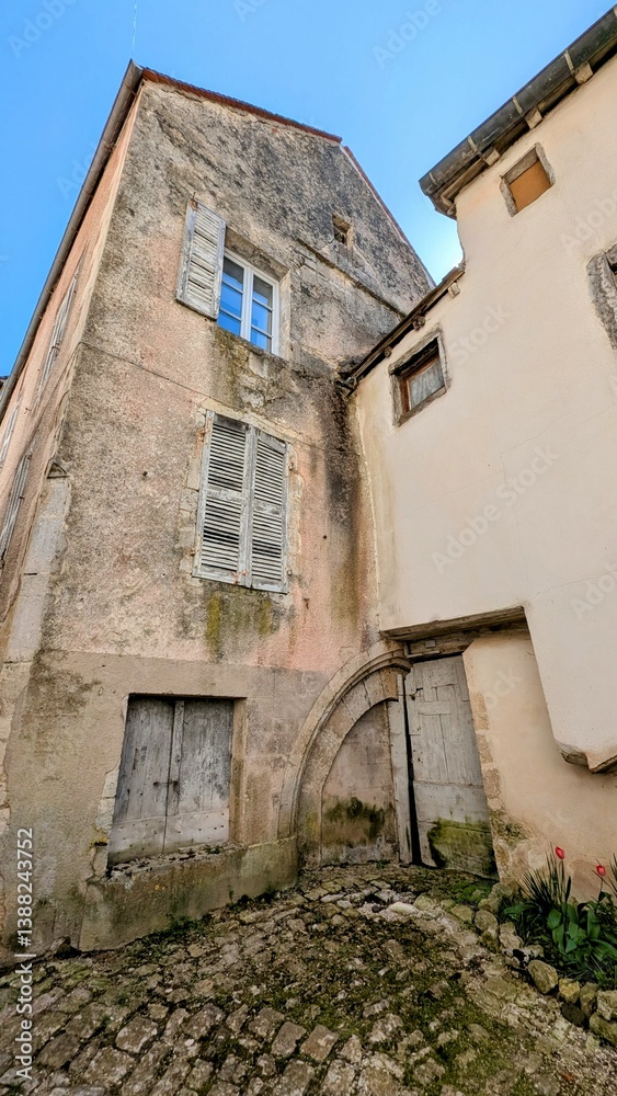FLAVIGNY-SUR-OZERAIN (Côte-d'Or)