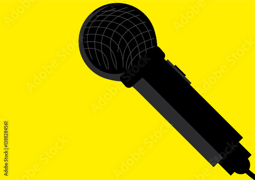 Microfone preto com fio longo utiliado por músicos