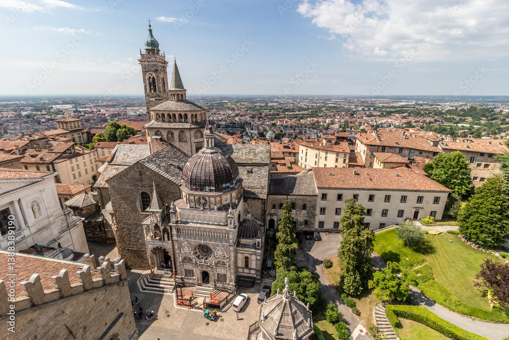 Obraz premium Basilica of Santa Maria Maggiore in the Upper Town of Bergamo, Italy