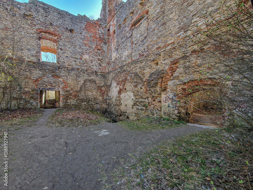 Obraz na płótnie Ruins of Tarlow Palace in Podzamcze Piekoszowskie, Poland. w salonie