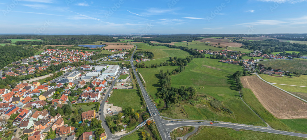 Blick ins idyllische Biberttal rund um die Ortschaft Ammerndorf im fränkischen Rangau