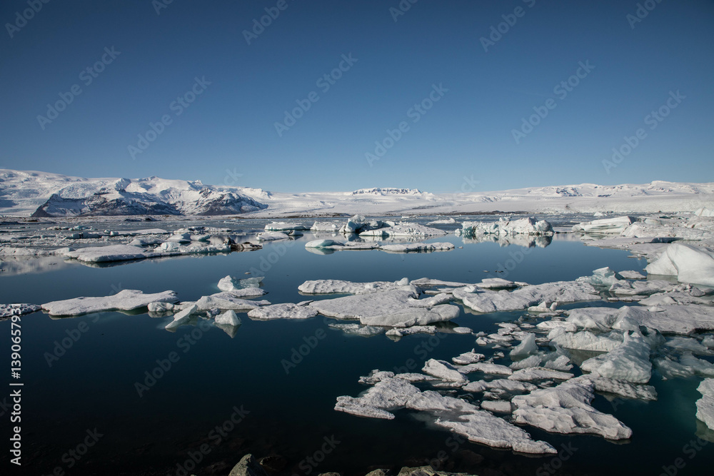 Fototapeta premium Panorama at Jökulsárlón, the glacier lagoon in Iceland