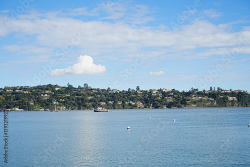 Obraz na płótnie Seashore City, Sausalito Boardwalk in San Francisco, USA - アメリカ サンフランシスコ サウサリート 海沿いの街並み w salonie