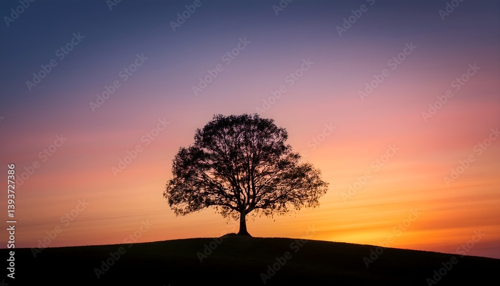 Obraz premium Minimalist silhouette of a lone tree on a hill against a stunning sunset gradient background.