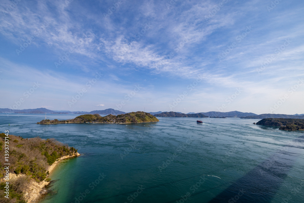 Fototapeta premium ［愛媛県今治市］サイクリング レンタサイクル（電動アシスト）
