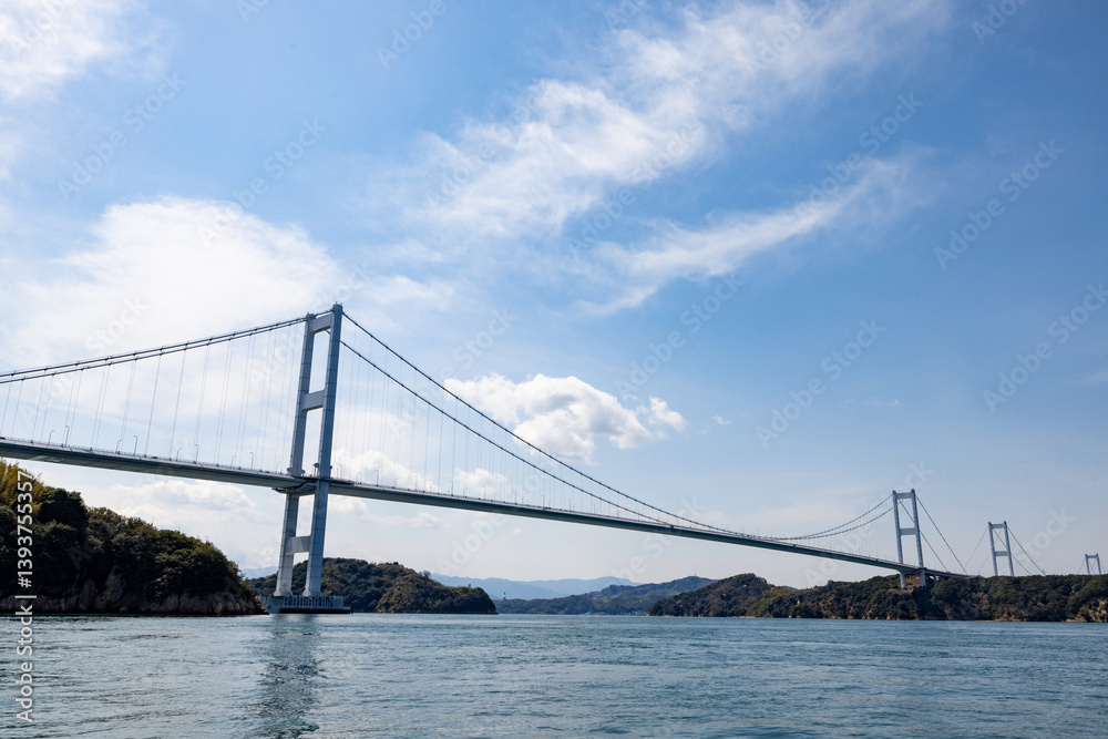 Fototapeta premium ［愛媛県今治市］しまなみ来島海峡遊覧船からの風景