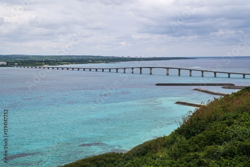 伊良部大橋から見た伊良部島