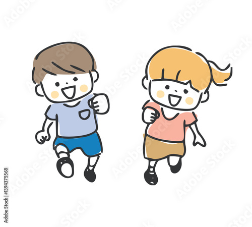 笑顔で歩く男の子と女の子