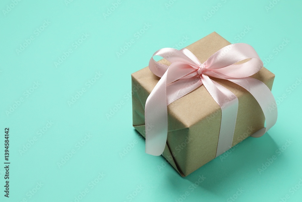 Fototapeta premium Beautiful gift box on color background