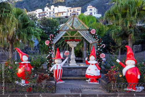 Obraz na płótnie Chistmas decoration near Puerta de Tierra Park in Garachico, Santa Cruz de Tenerife, Spain w salonie