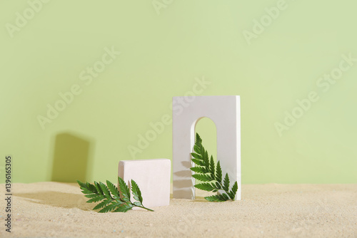 Minimalist product display ...