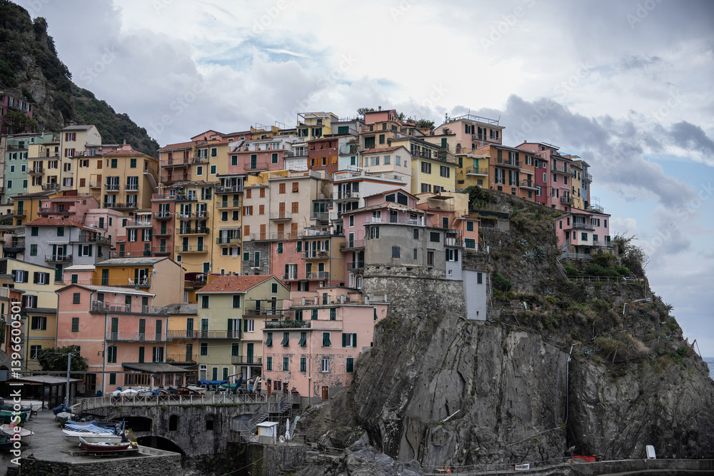 Obraz premium Manarola colorful village at Cinque Terre, Italy.