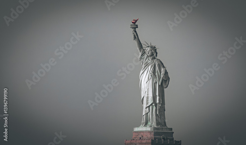 La Estatua de la Libertad, La Libertad Iluminando al Mundo, Estados Unidos. La famosa estatua neoyorquina situada en la isla Ellis.