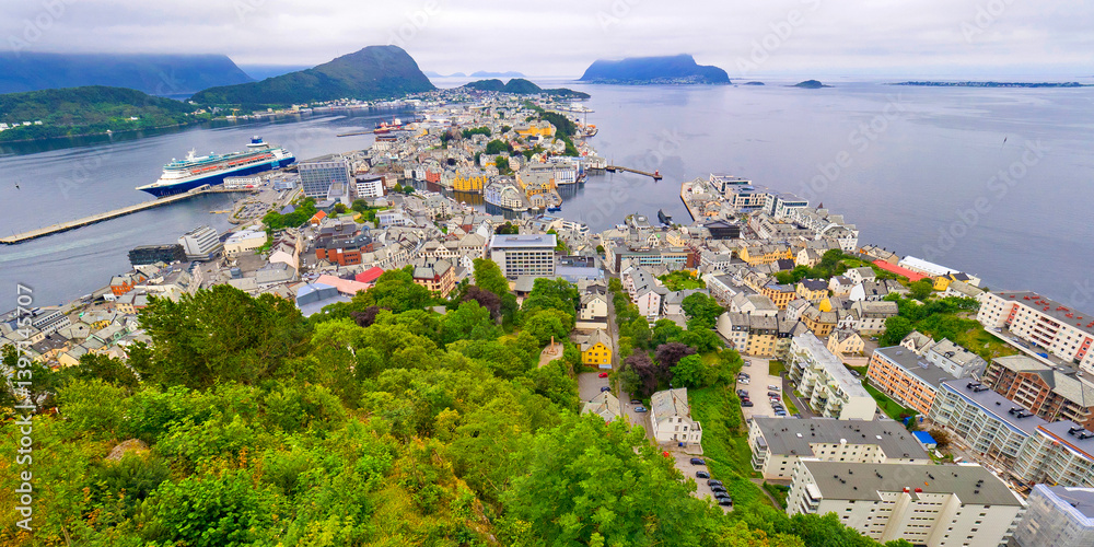 Naklejka premium Cityscape, Alesund, Norway, Scandinavia, Europe