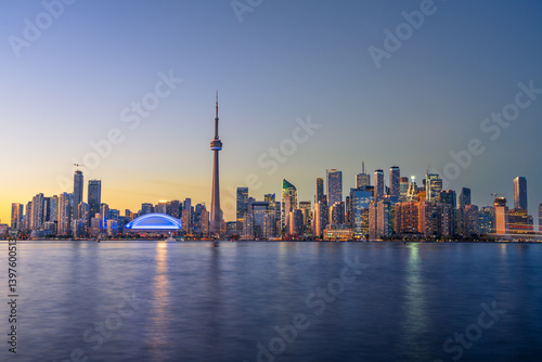 Obraz na płótnie Toronto, Ontario, Canada Downtown City Skyline on lake Ontario w salonie