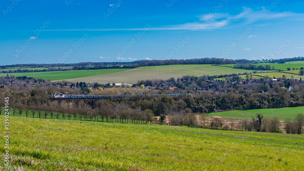 Obraz premium The village of Eynsford near Dartford in Kent, England and its Viaduct that spans the Darenth valley