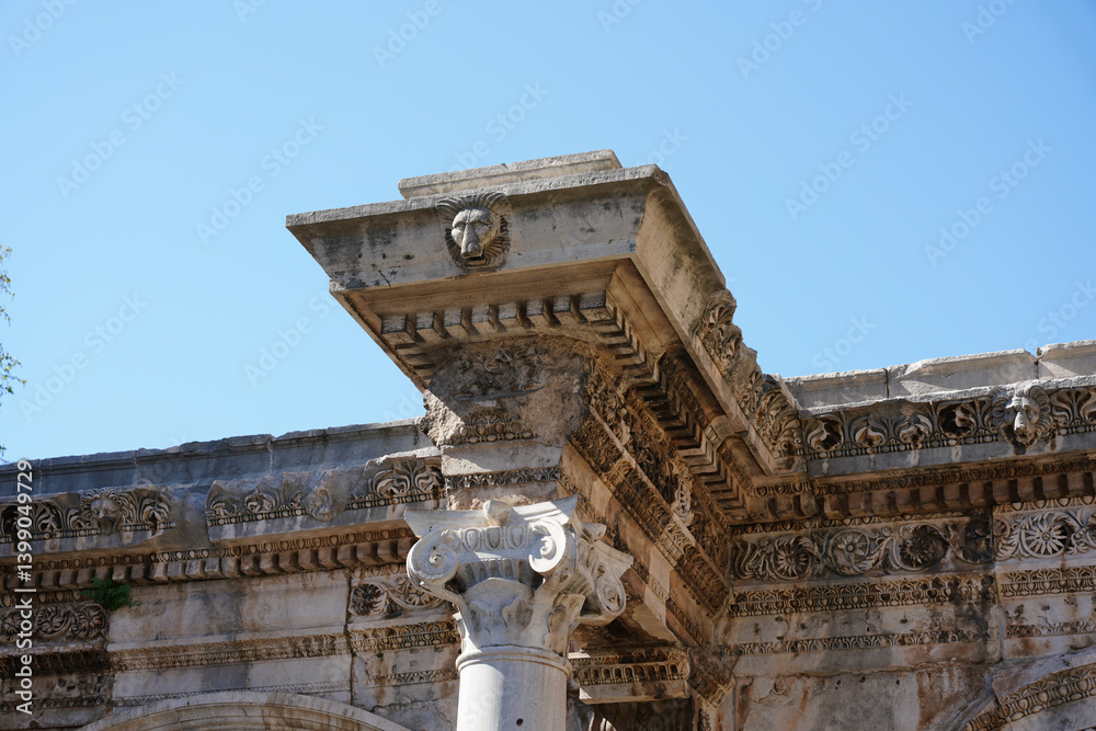 Fototapeta premium Hadrians Gate in Antalya, Turkiye