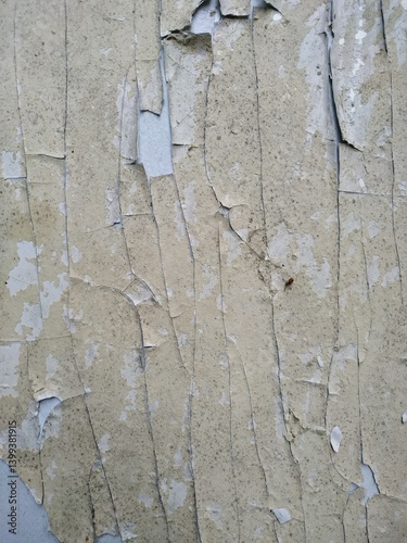 Paint used for painting non-standard house walls causes the wall paint to peel off.