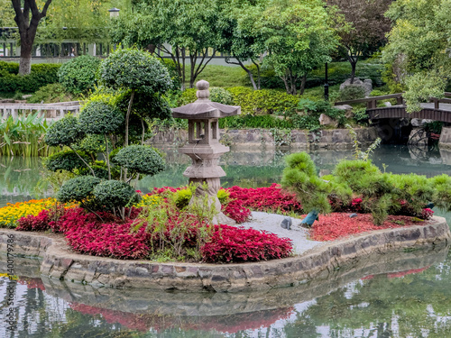 Obraz na płótnie Tranquil Garden Retreat w salonie