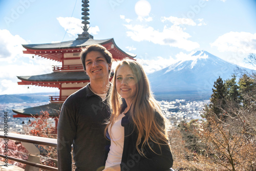 Canvas Print a couple in fuji, in Japan