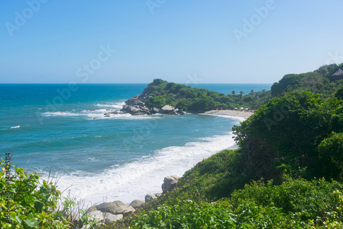 Fototapeta Naklejka Na Ścianę i Meble -  Beautiful wild beach in the Tayrona natural park on the northern coast of Colombia.