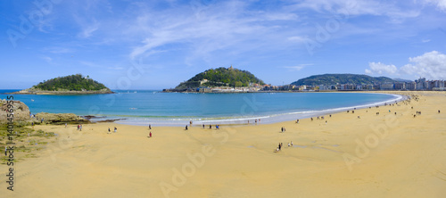 Obraz na płótnie La Concha Bay in the city of Donostia-San Sebastian, Basque Country. w salonie