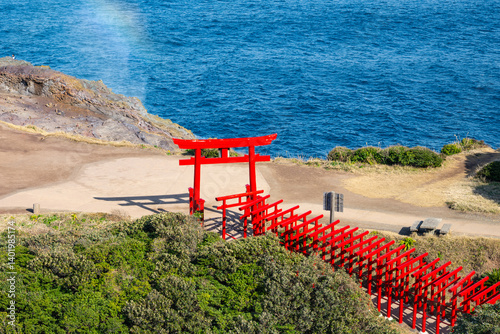 山口県の観光地、元乃隅神社