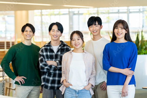 大学生のポートレート　撮影協力：学校法人電波学園　東京電子専門学校