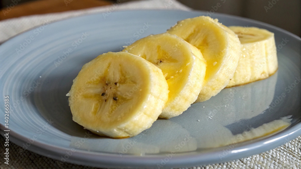 clean-banana-slice-cross-section-shown-with-smooth. clean-banana-slice-cross-section-shown-with-smooth.