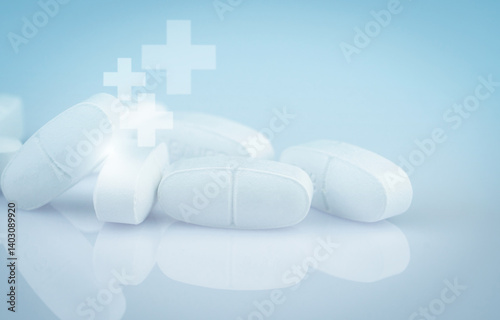Obraz na płótnie Pile of white antibiotic tablets on smooth gradient background. Pharmaceutical industry. Medical and healthcare. Medication treatment options and drug resistance concerns. White pharmaceutical pills. w salonie