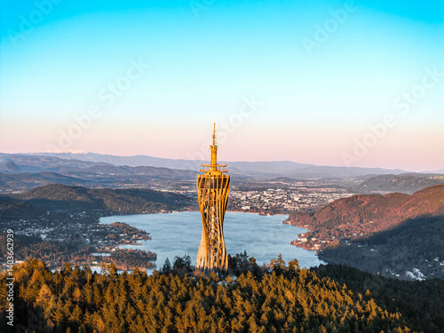 Obraz na płótnie Pyramidenkogel at Wörthersee in beautiful sunset lights, Klagenfurt Austria