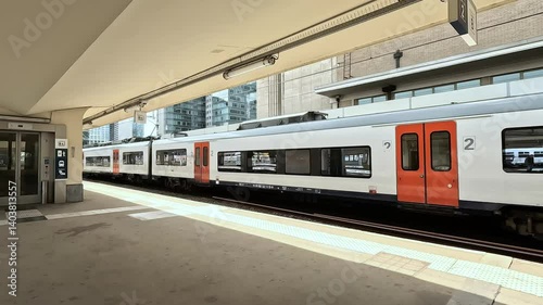 7 august 2024, Brussels, Belgium. Belgian train arriving the railway station in Brussels north, platform1, one of the big railway station in Belgium. The train is leaving from platform 2. NMBS railway