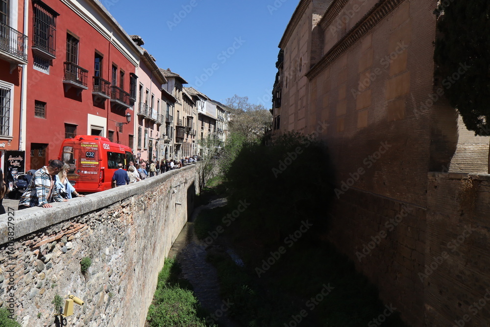 Vieille ruelle typique, ville de Grenade, région d'Andalousie, Espagne