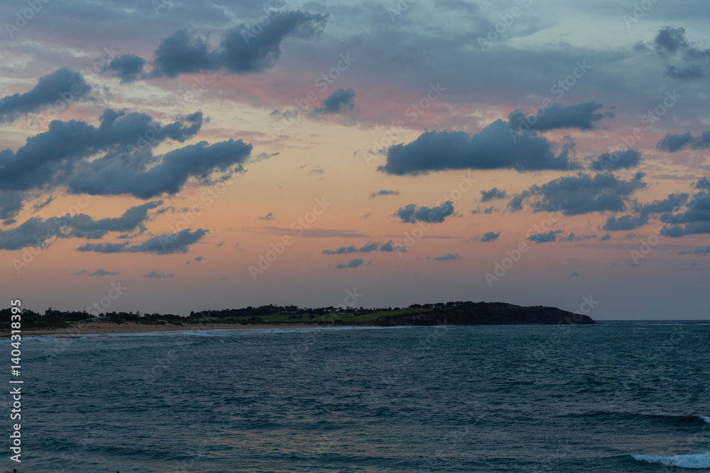 Obraz premium Sunset view of Long Reef Headland, Sydney, Australia.
