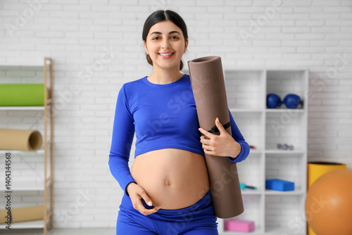 Beautiful young pregnant wo...