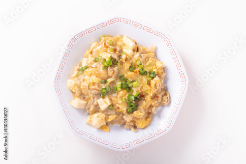 Obraz na płótnie 鶏ひき肉と豆腐のあんかけ丼 w salonie