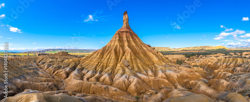 Obraz na płótnie Castildetierra rock formation dominating bardenas reales desert landscape in navarre, spain w salonie