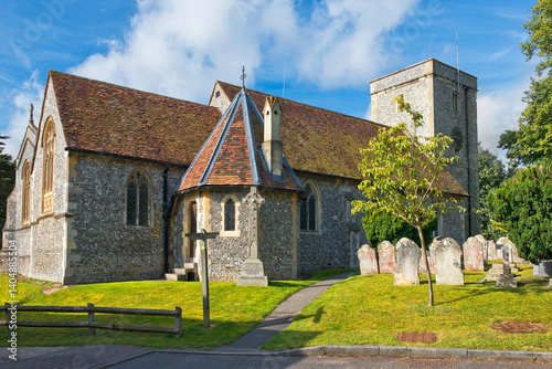 Obraz na płótnie St Mary's Church, London Road, Kings Worthy, City of Winchester District, Hampshire, England w salonie